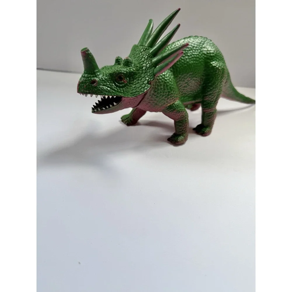Vintage Dor Mei Styracosaurus Dinosaur 1986 Green 12.5 Inch Figure